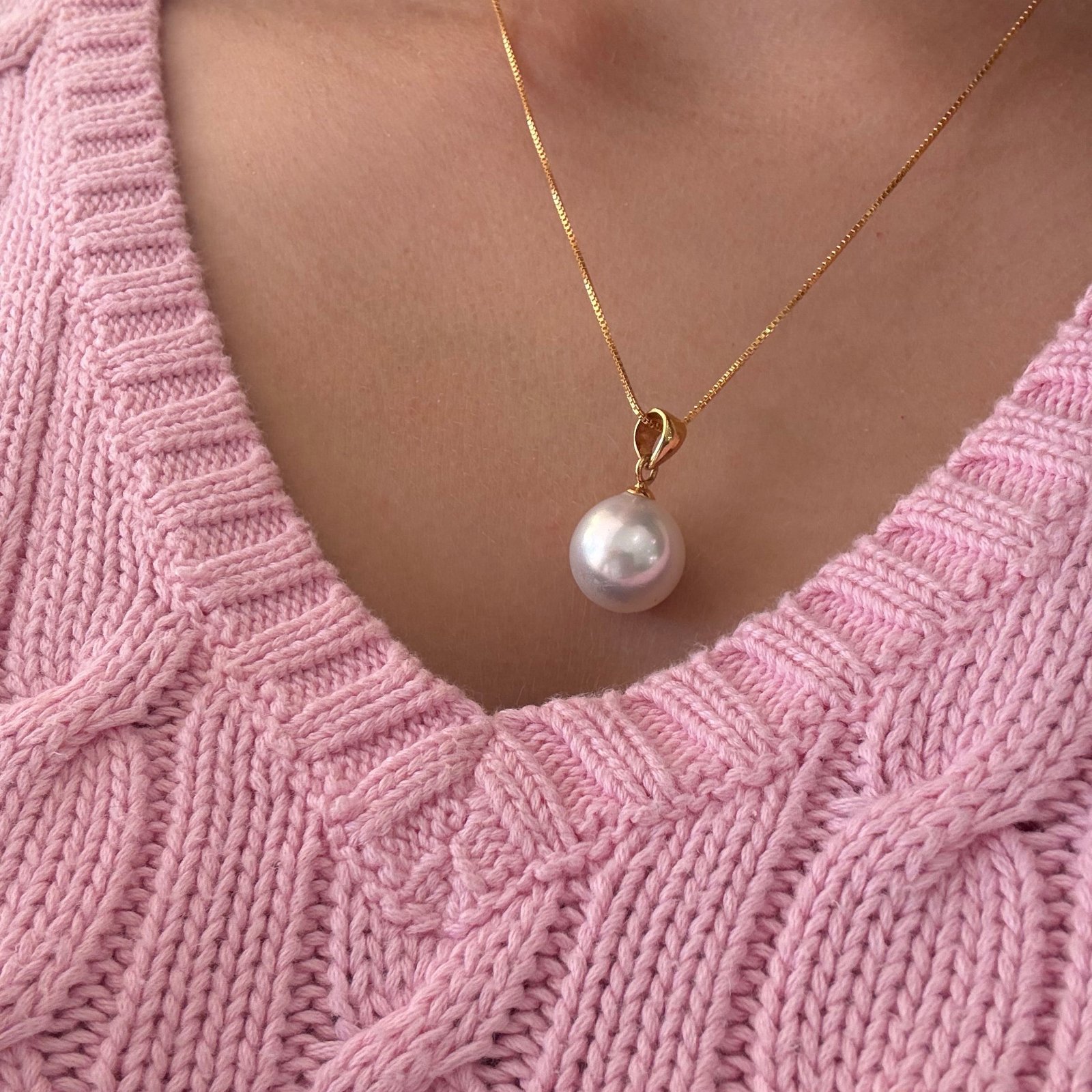 Australian south sea pearl 9ct yellow gold pendant on gold chain 