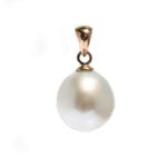 australian south sea pearl pendant 9ct yellow gold broome pearl jewellery