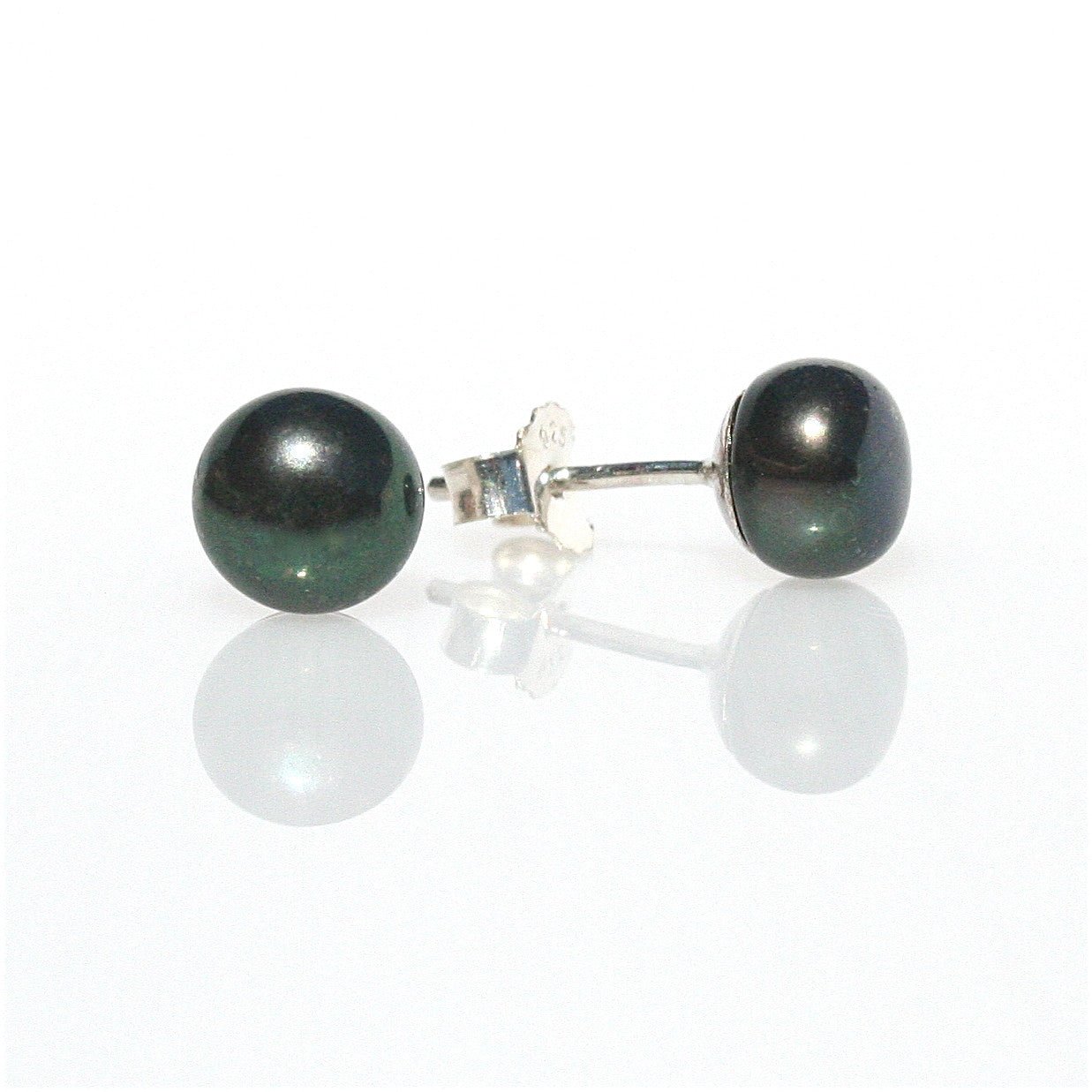Black Pearl studs