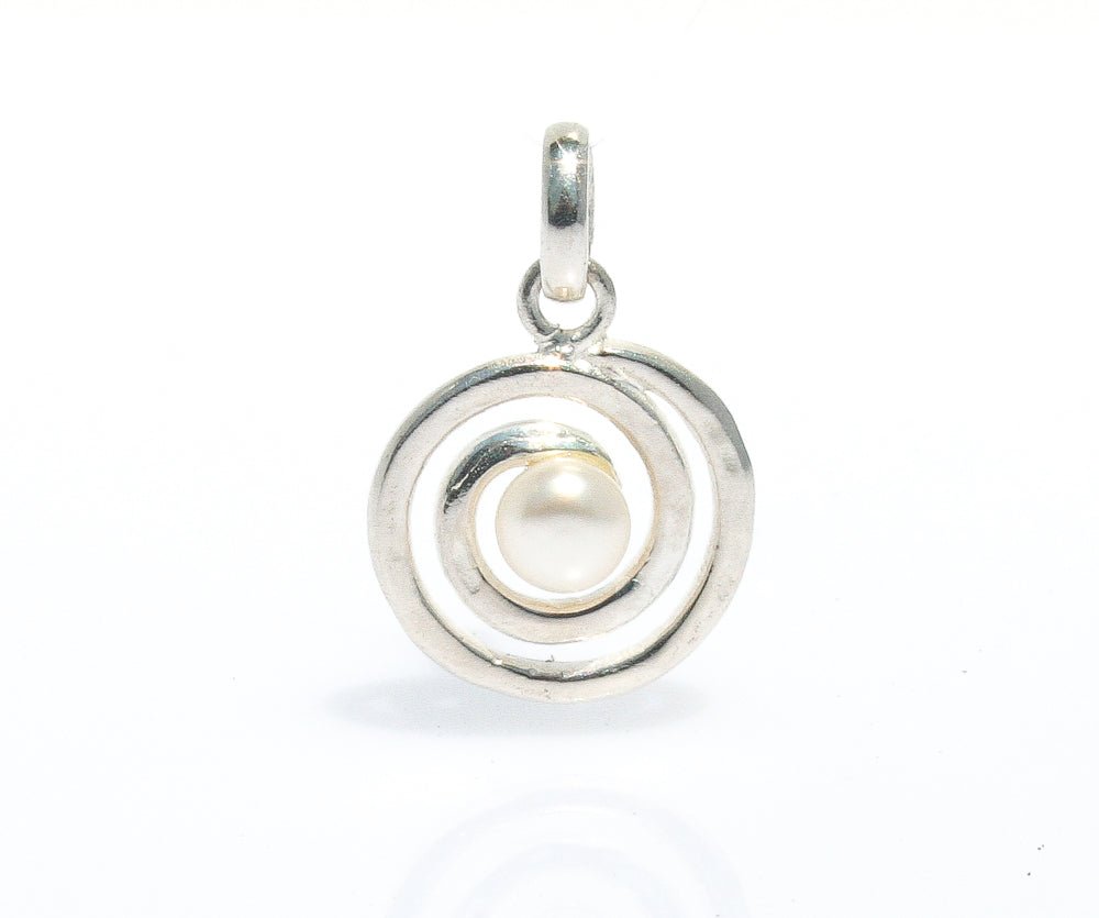 pearl pendant