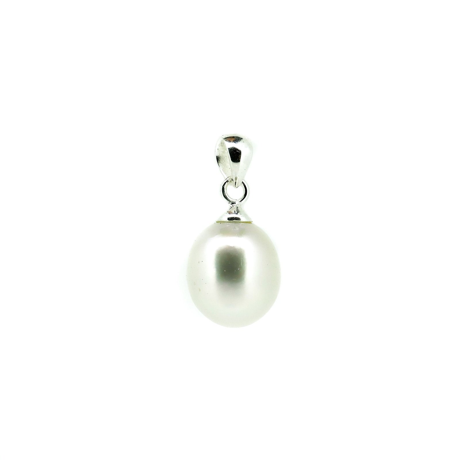 Australian South Sea drop pearl pendant measuring 12mm x 14mm set in premium 925 sterling silver designed in Australia by Lush Designs Jewellery.
